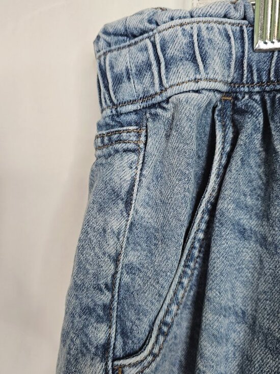 LANE BRYANT Pull On Jean Shorts MEDIUM WASH BLUE Denim size 16 High Rise Midi - Picture 2 of 7